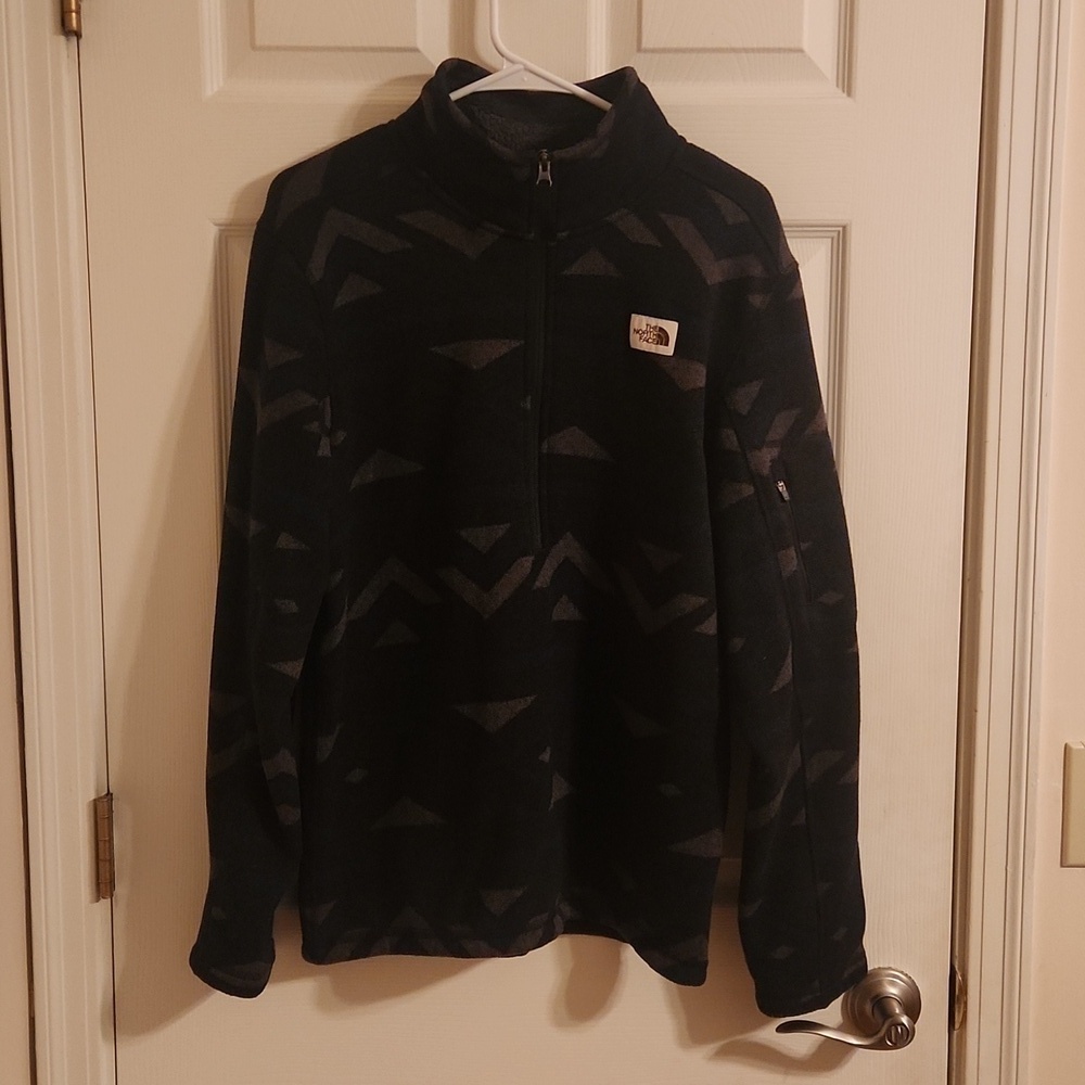 The North Face 1/2 Zip Fleece Sweater Aztec Pattern Men's Sz Med EUC NICE!